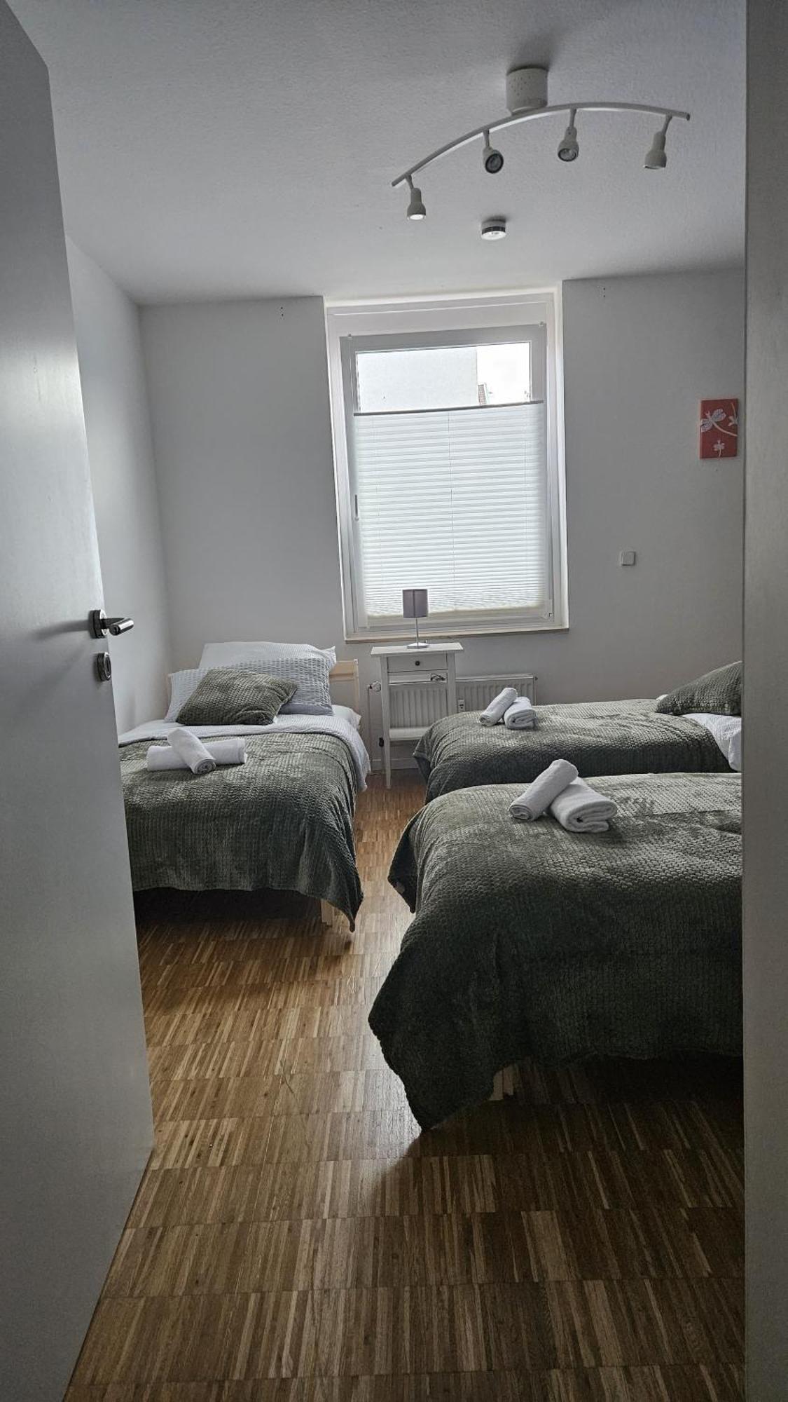 80 M2 Moderne Und Zentrale Wohnung In Hannover Mit Eigenem Parkplatz Buitenkant foto